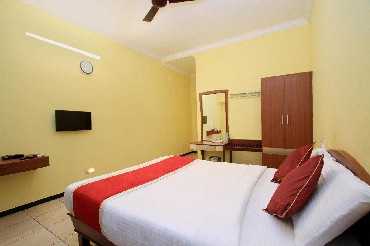 Hotel Kudla Rasaprakash Мангалор Екстериор снимка